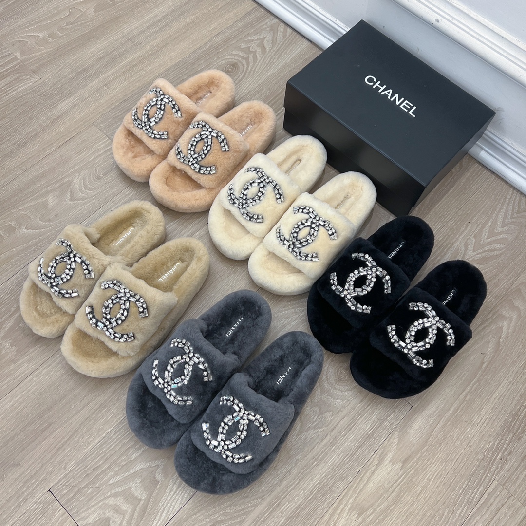 [TOP] CHANEL CC Rhinestone Thick-soled Furry Slippers - 5 Color
