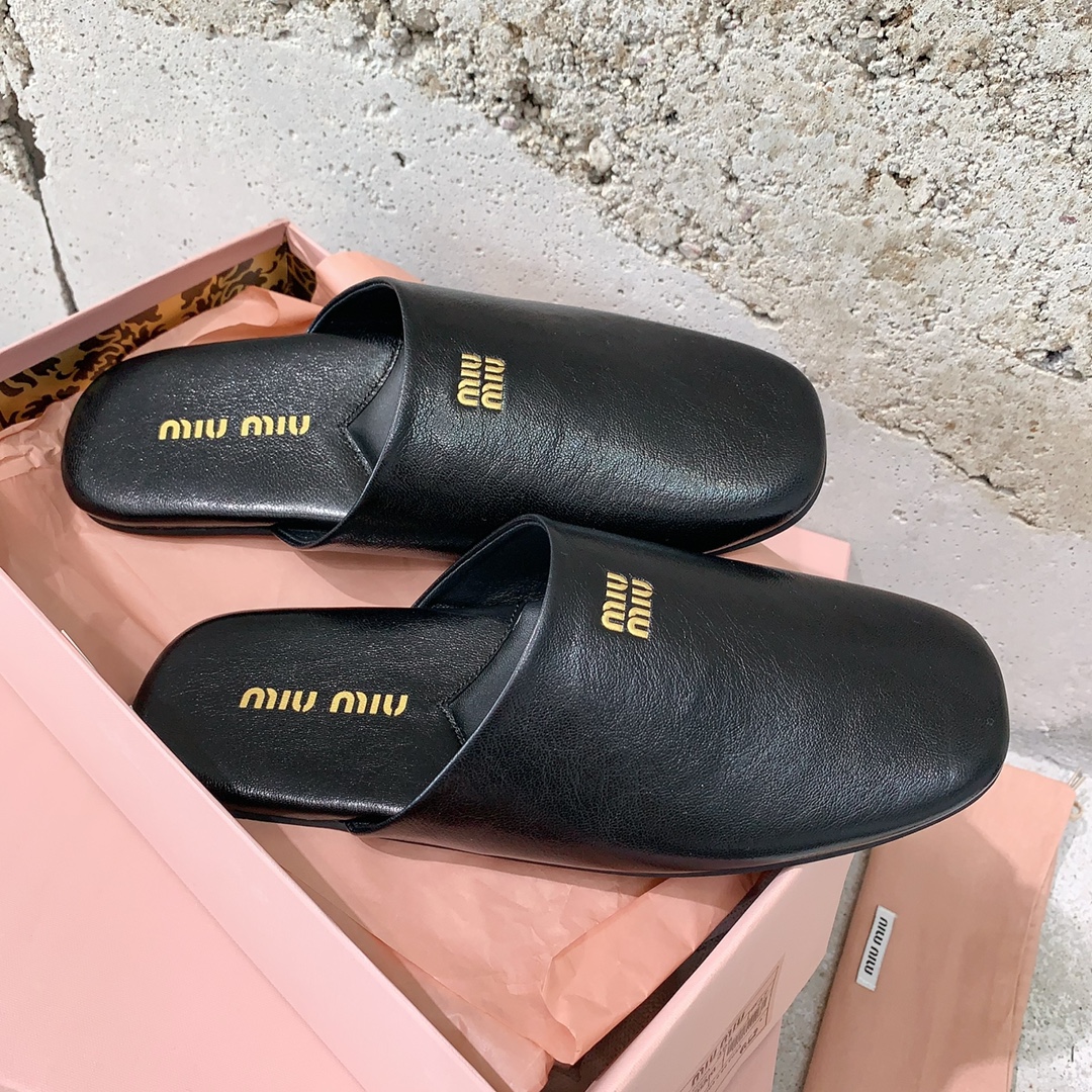 [TOP] Miu Miu Cowhide/Cow Suede Slippers - 5 Color