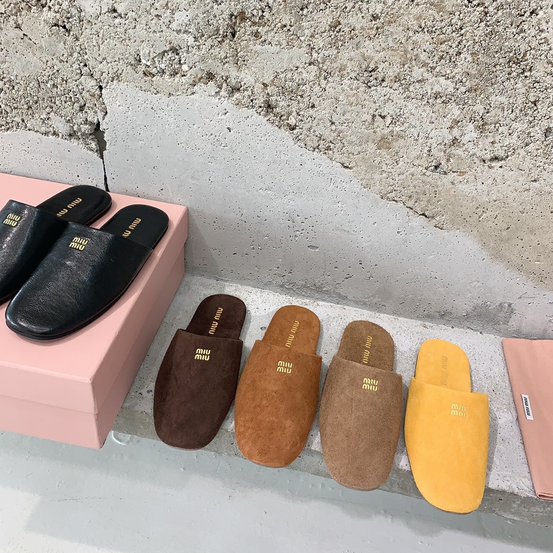 [TOP] Miu Miu Cowhide/Cow Suede Slippers - 5 Color