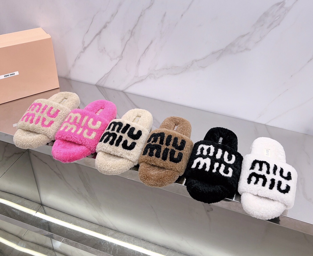 [TOP] Miu Miu Fur Slippers - 6 Color