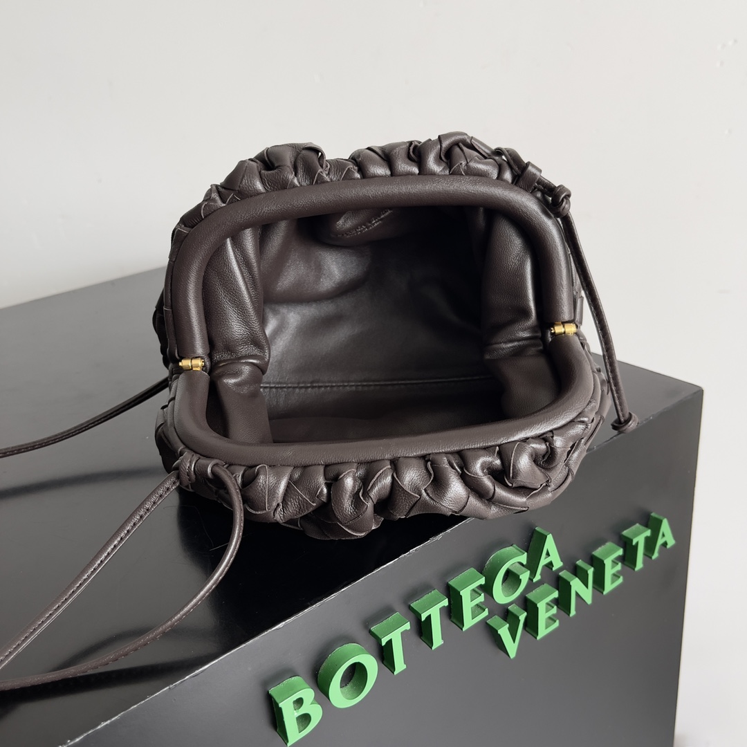 [TOP] Bottega Veneta BV Mini Pouch Bags 22x12x7cm - Brown