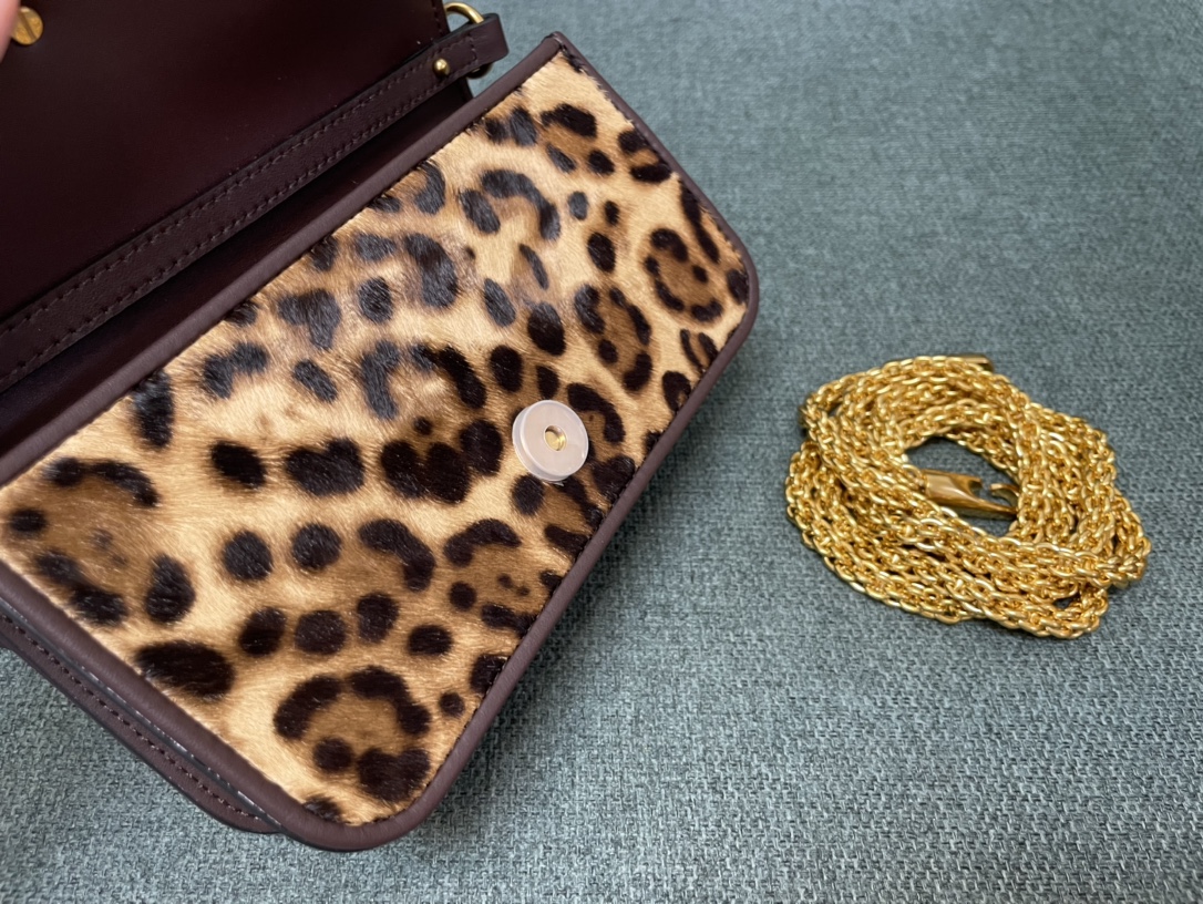 [TOP] VALENTINO Garavani Loco Bag Cowhide Underarm Bag 20x 11x5cm/27x13x6cm - Leopard Print