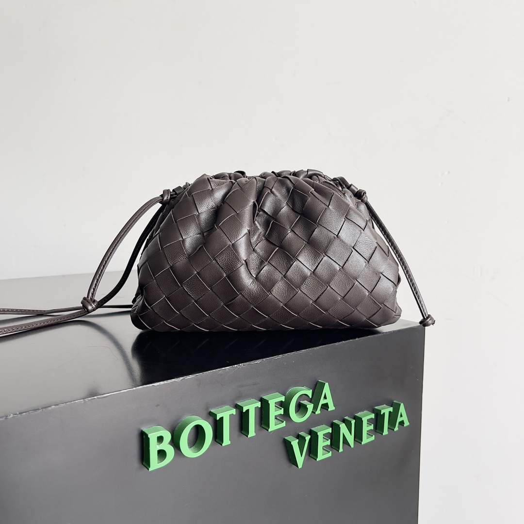 [TOP] Bottega Veneta BV Mini Pouch Bags 22x12x7cm - Brown