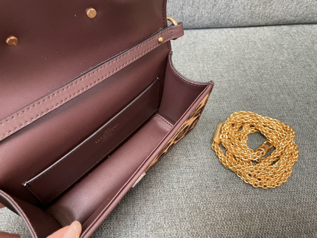 [TOP] VALENTINO Garavani Loco Bag Cowhide Underarm Bag 20x 11x5cm/27x13x6cm - Leopard Print