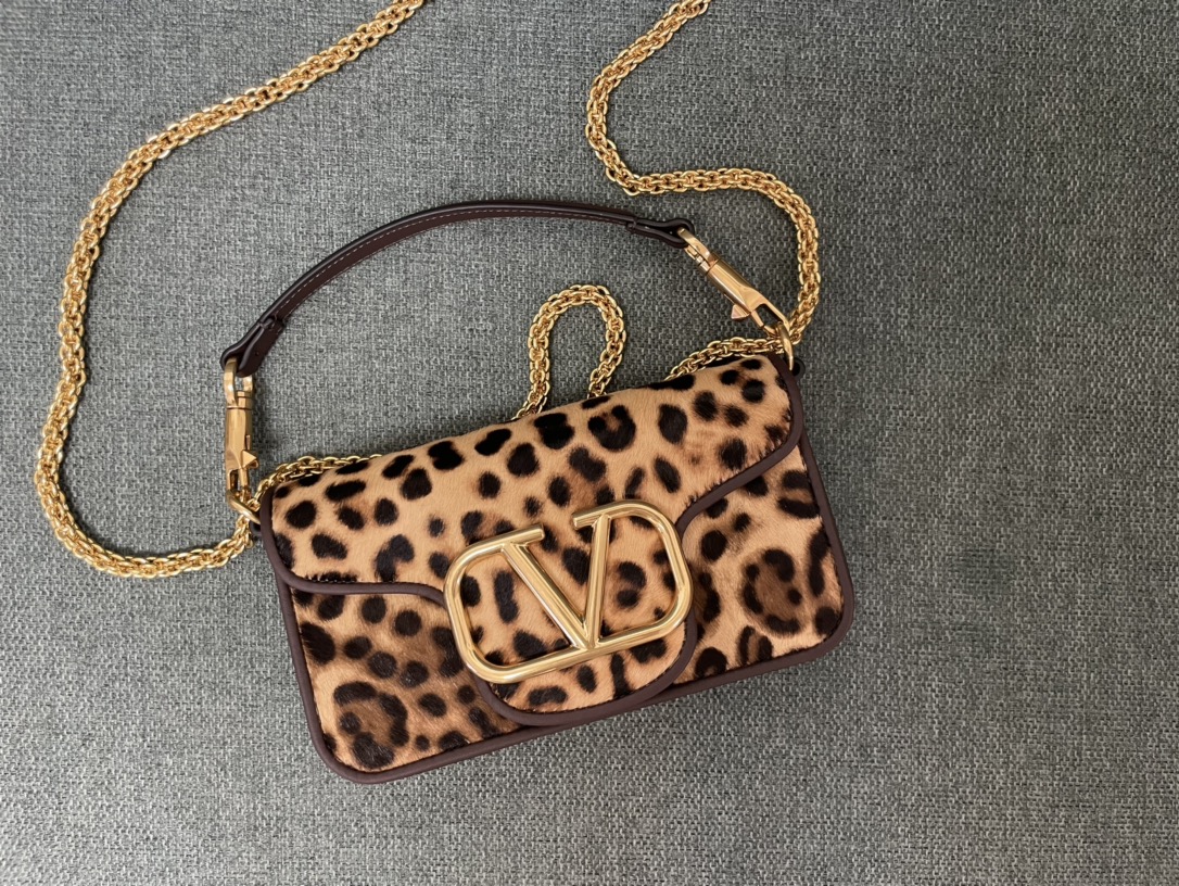 [TOP] VALENTINO Garavani Loco Bag Cowhide Underarm Bag 20x 11x5cm/27x13x6cm - Leopard Print