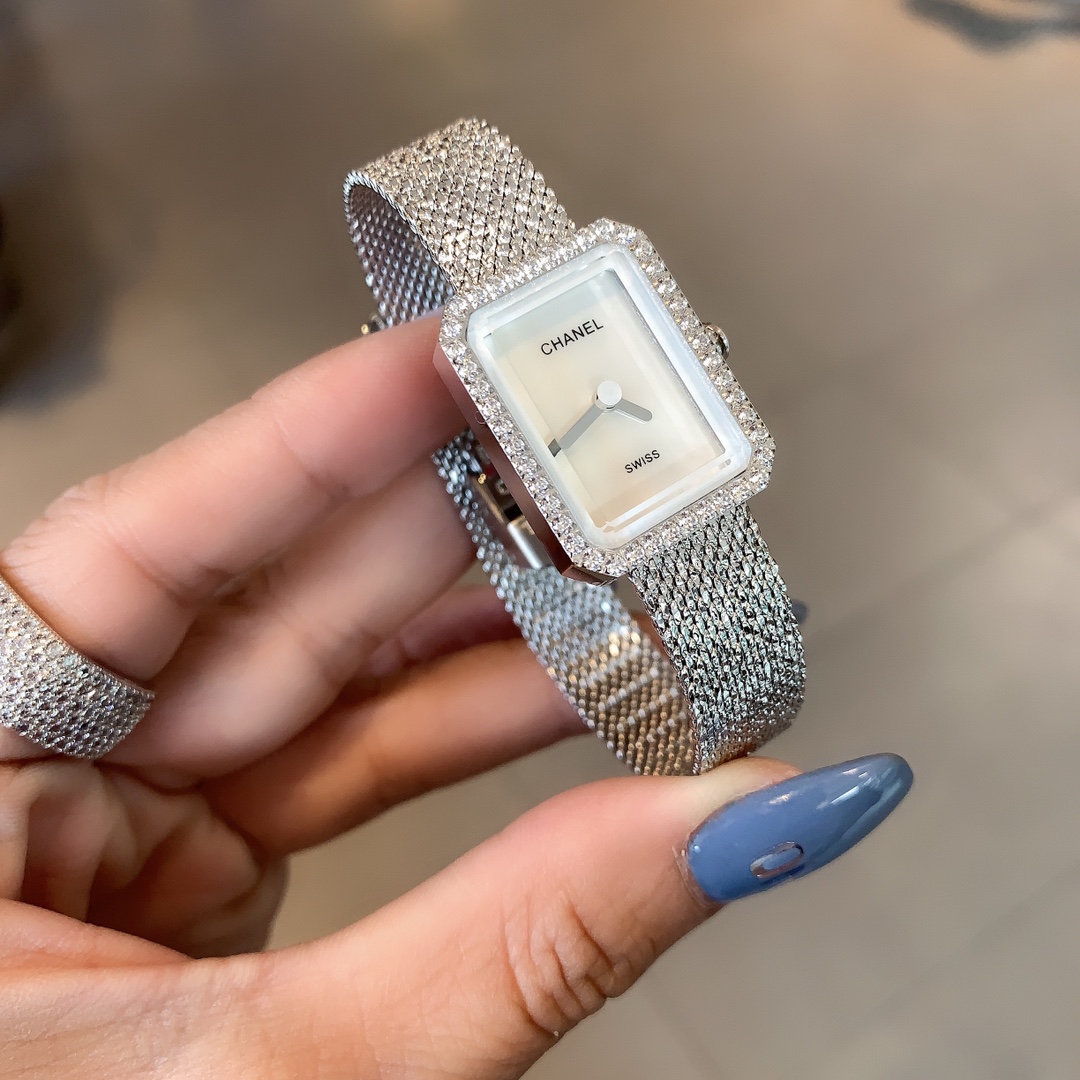 [TOP] Cartier Watch 19.7 x 15.2 x 7.5mm - 2 Colors