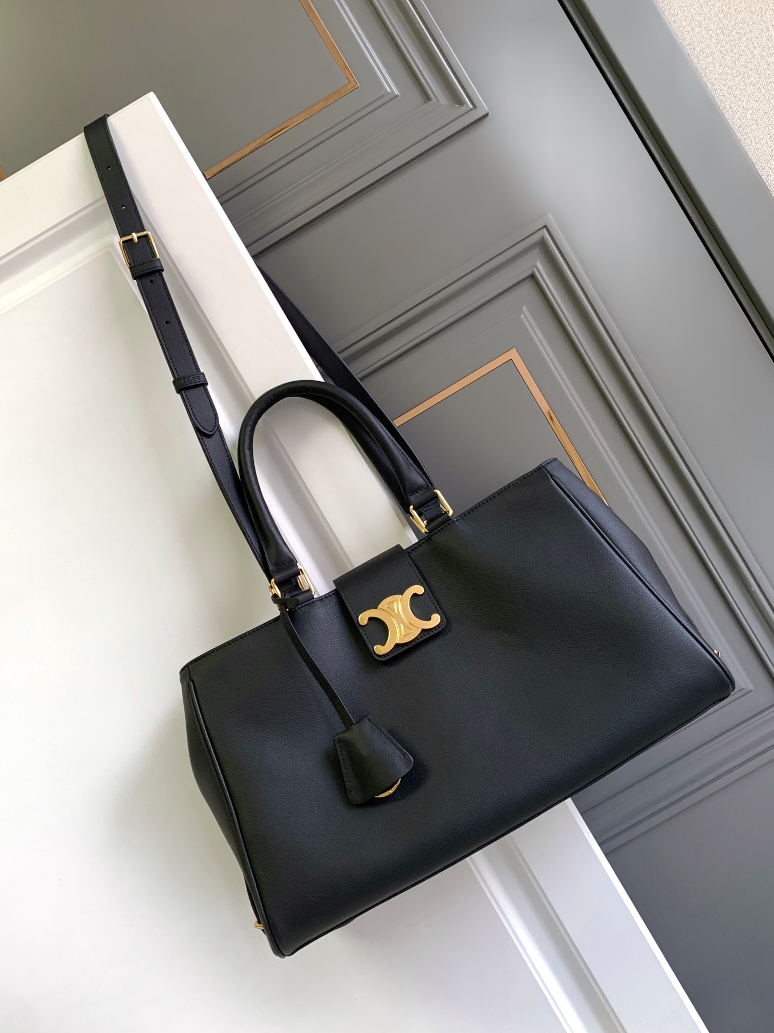 [TOP] CELINE Appoline Cow Leather Handbag 37.5X22X16cm - 2 Colour