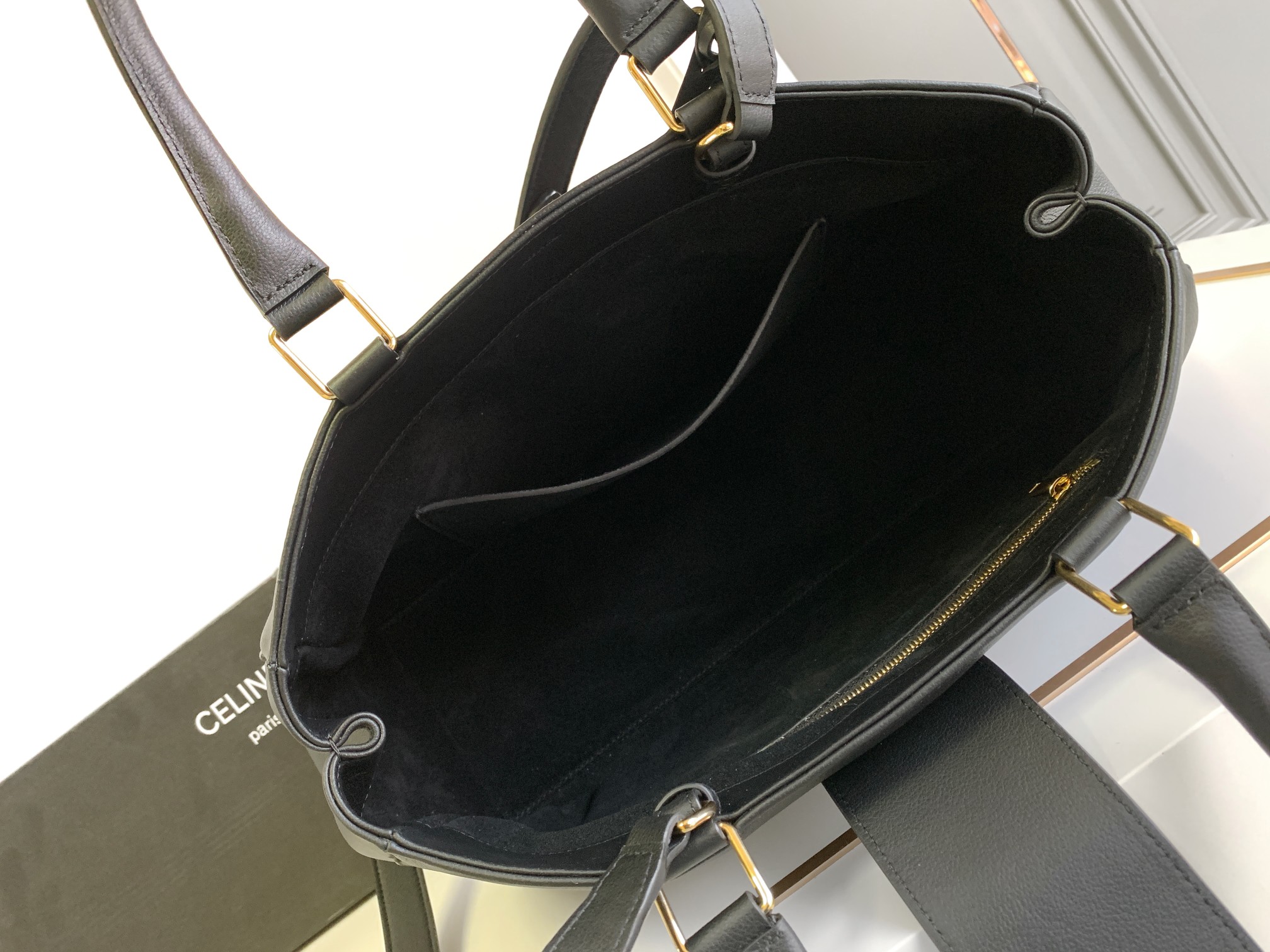 [TOP] CELINE Appoline Cow Leather Handbag 37.5X22X16cm - 2 Colour