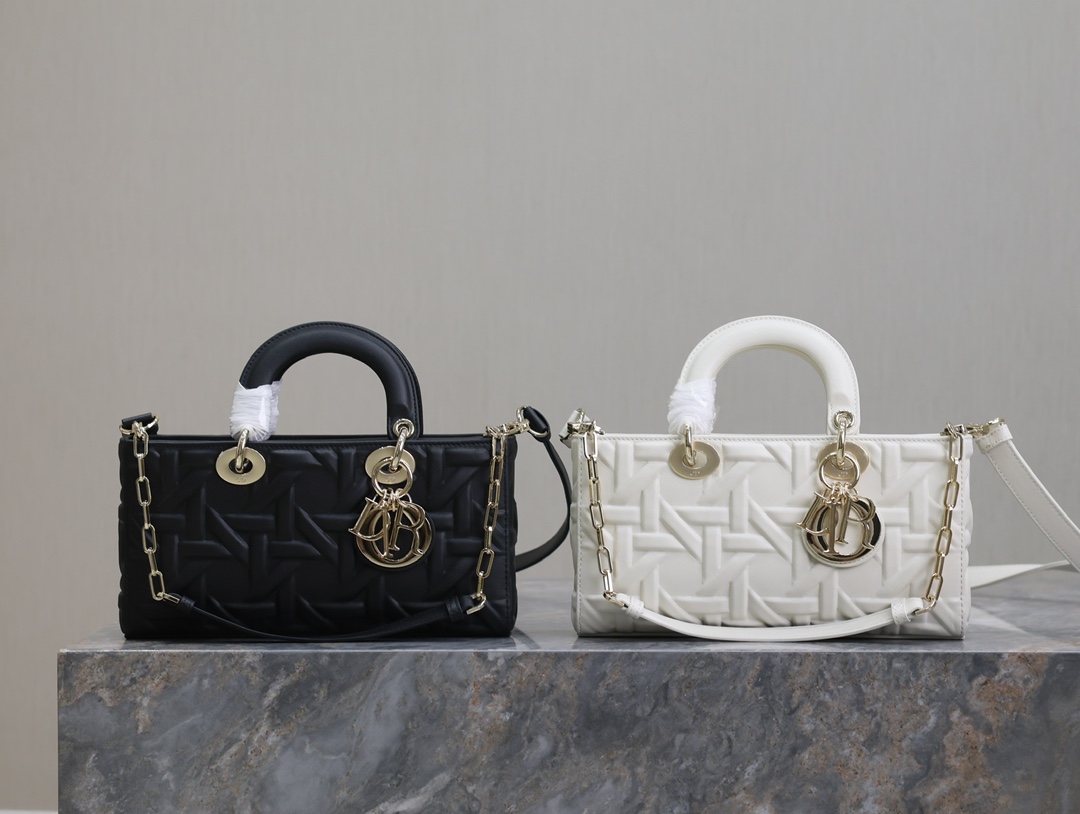 [TOP] Christian Dior Medium Size Lady D-Joy Bag 26 x 13.5 x 5cm -2 Colors