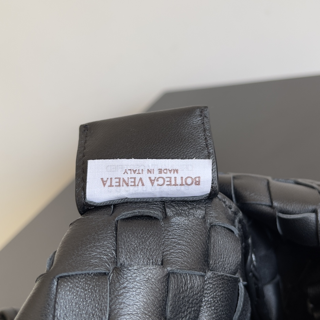 [TOP] Bottega Veneta BV Sardine Bag Intrecciato Weave 36x3x24 cm - Black