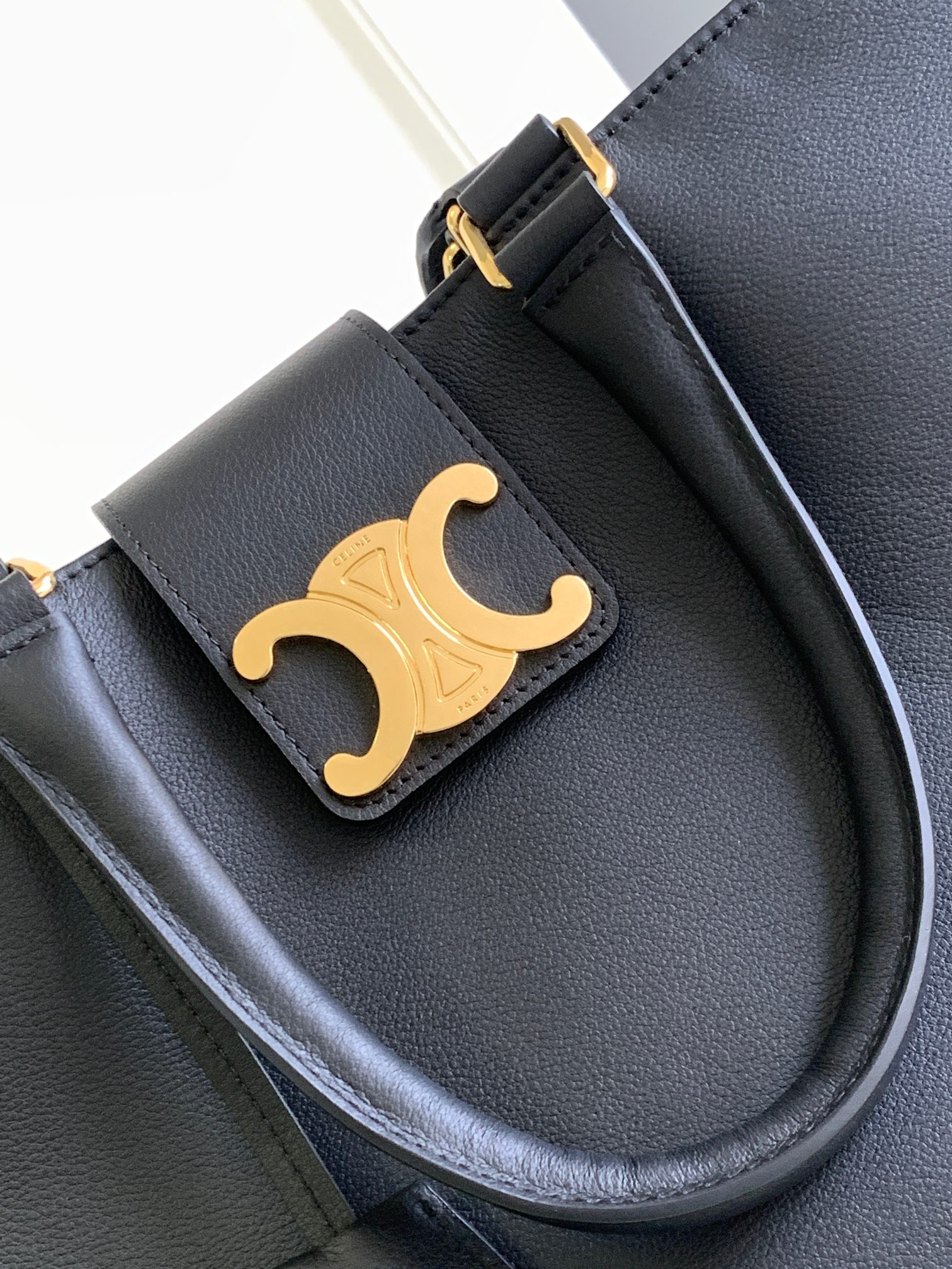 [TOP] CELINE Appoline Cow Leather Handbag 37.5X22X16cm - 2 Colour