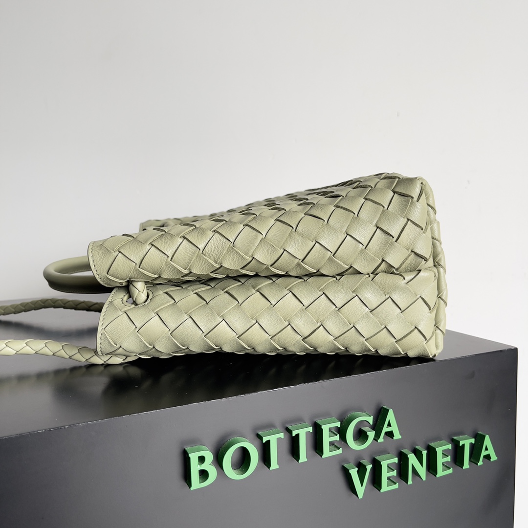 [TOP] Bottega Veneta BV Andiamo Bags Woven Handbags Lambskin 32x24x12 cm - Green
