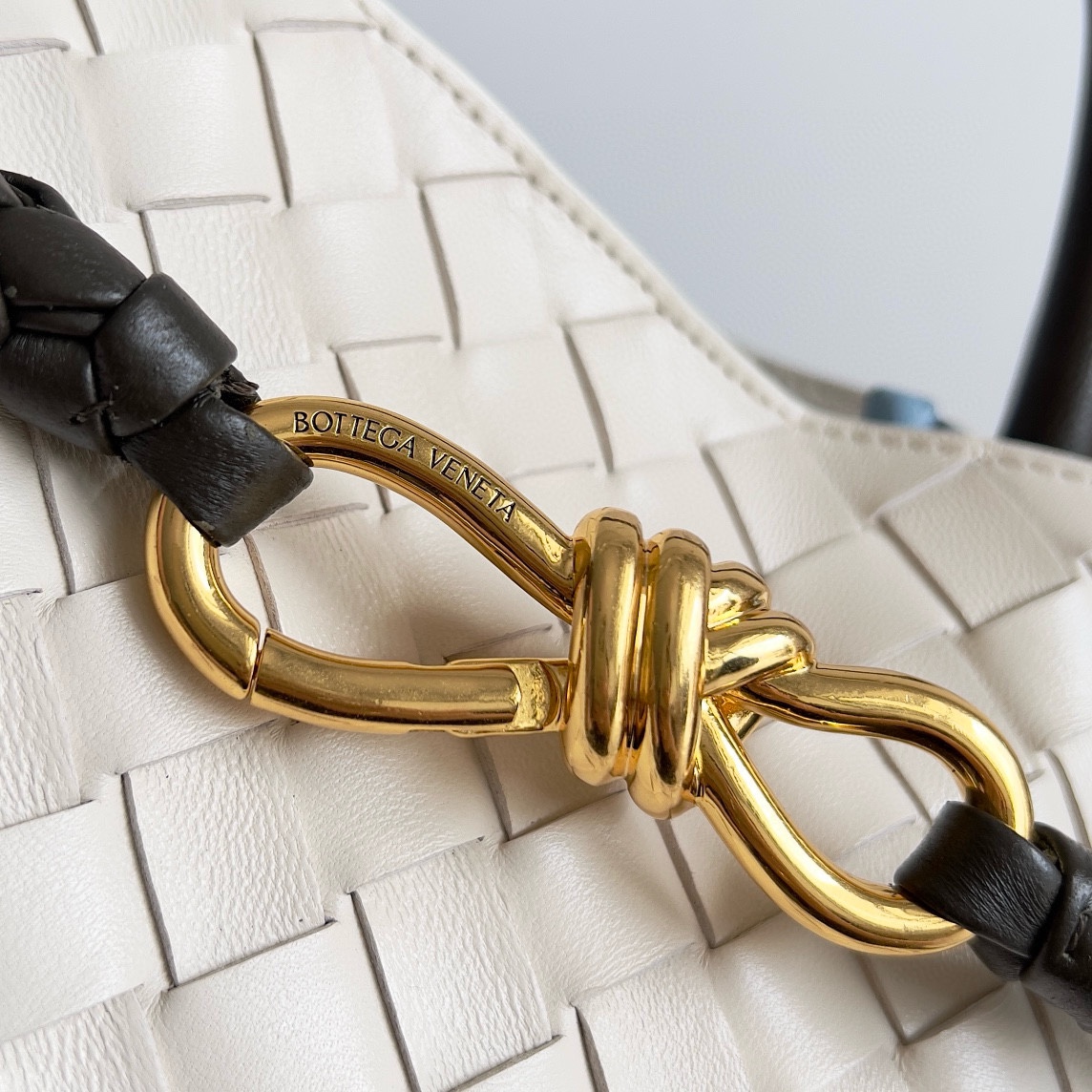 [TOP] Bottega Veneta BV Andiamo Bag 32x24x12cm - Blue & White