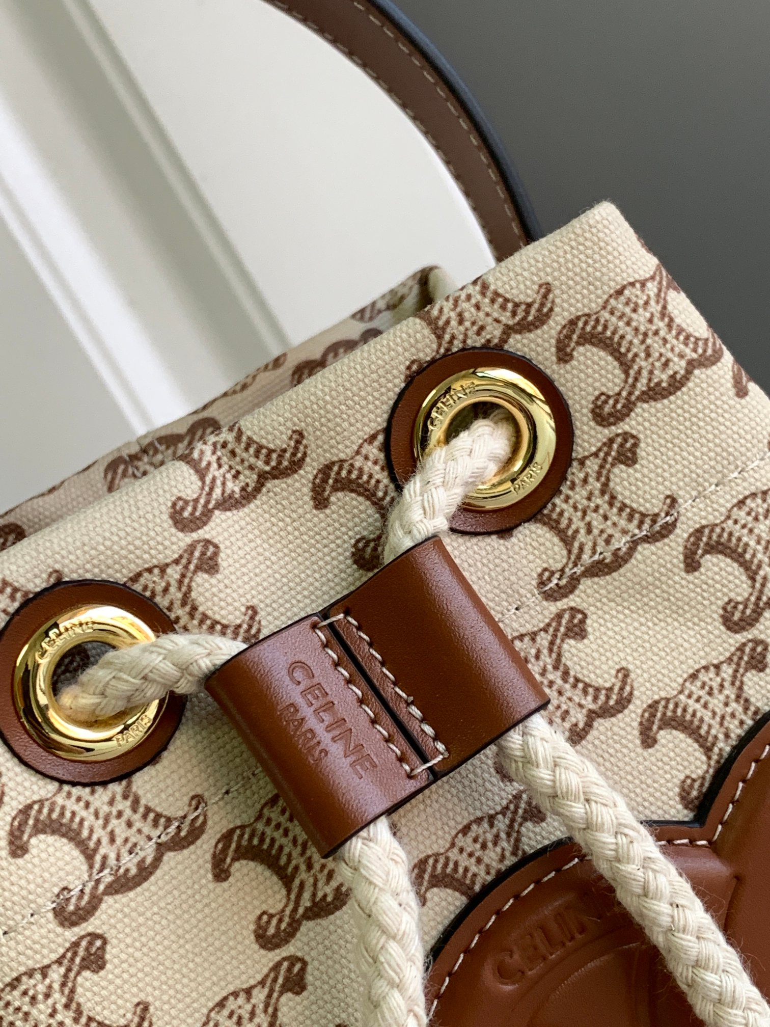 [TOP] CELINE Cow Leather Drawstring Bag 15 *19 *15cm - 2 Colour