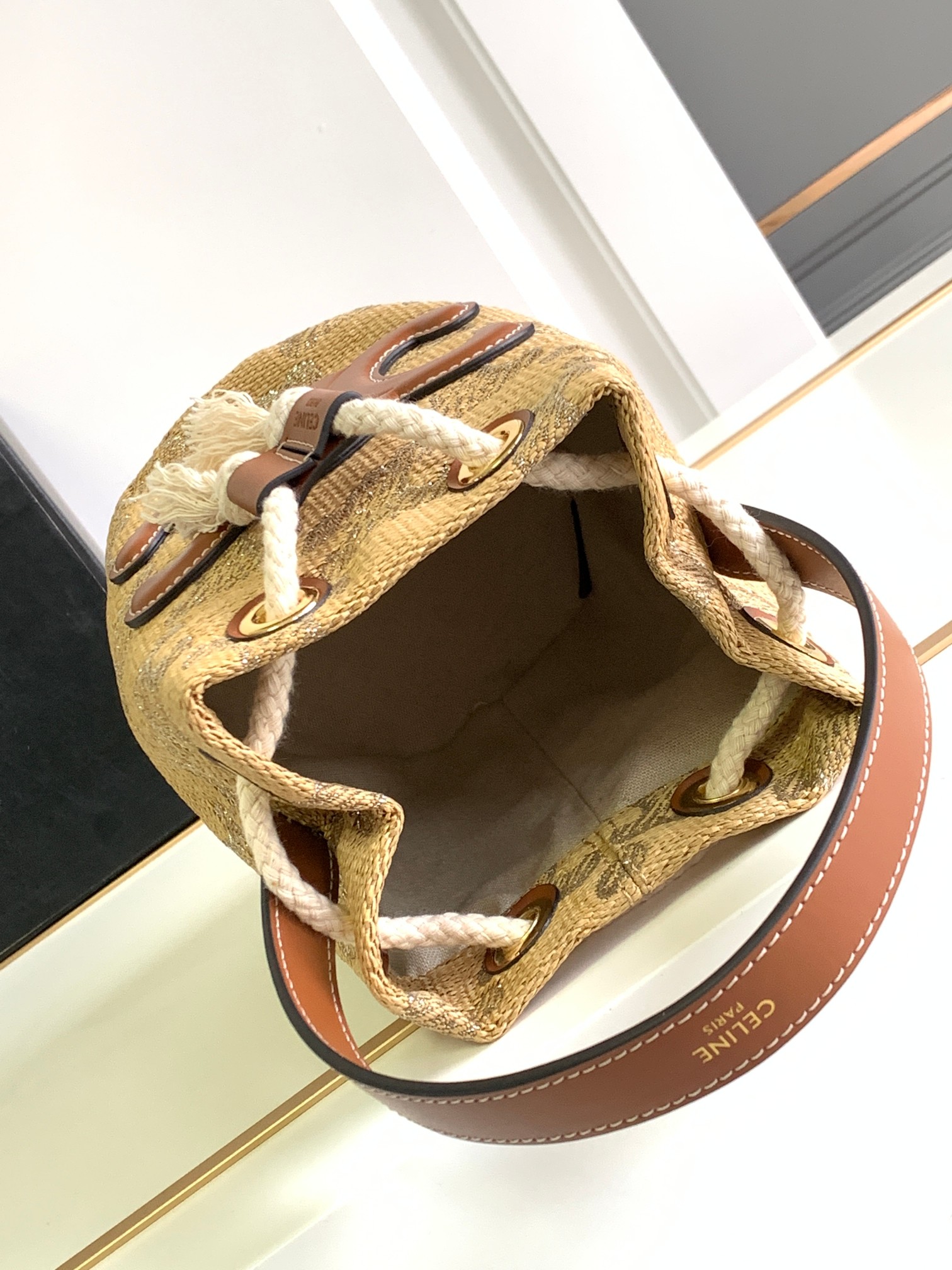 [TOP] CELINE Cow Leather Drawstring Bag 15 *19 *15cm - 2 Colour