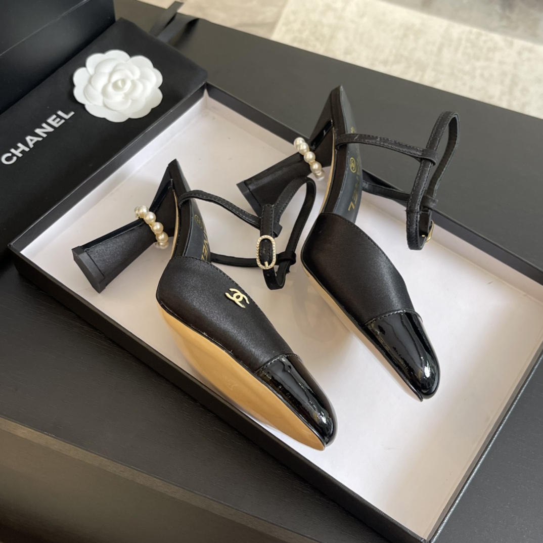 [TOP] CHANEL Pearl Heel 8.5cm High Heel Pumps - Black