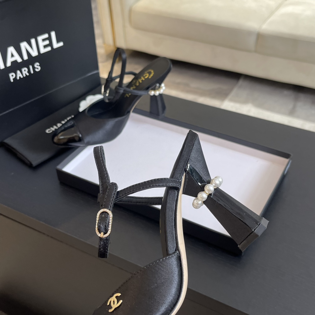 [TOP] CHANEL Pearl Heel 8.5cm High Heel Pumps - Black