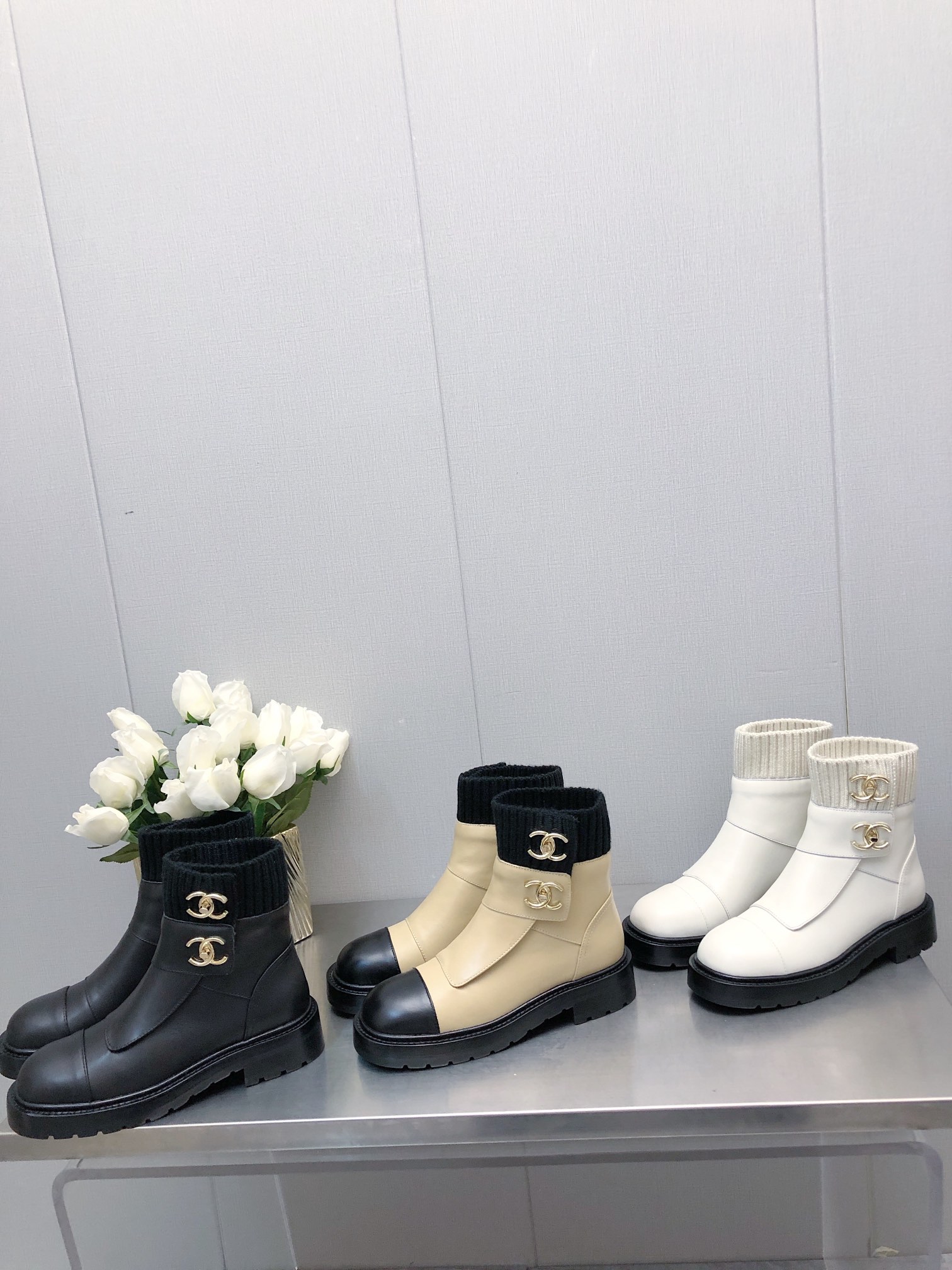 [TOP] CHANEL CC Boots - 3 Color