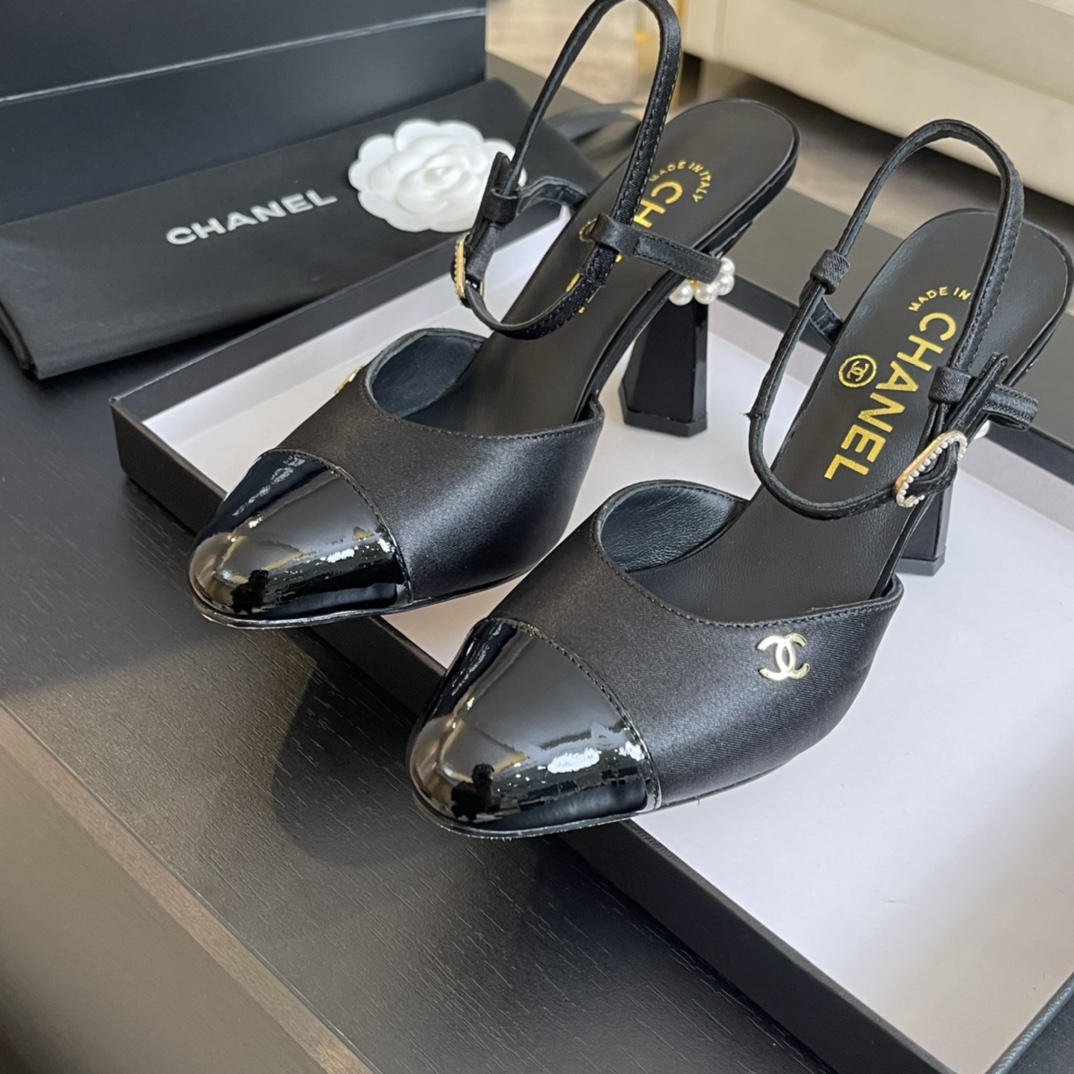 [TOP] CHANEL Pearl Heel 8.5cm High Heel Pumps - Black
