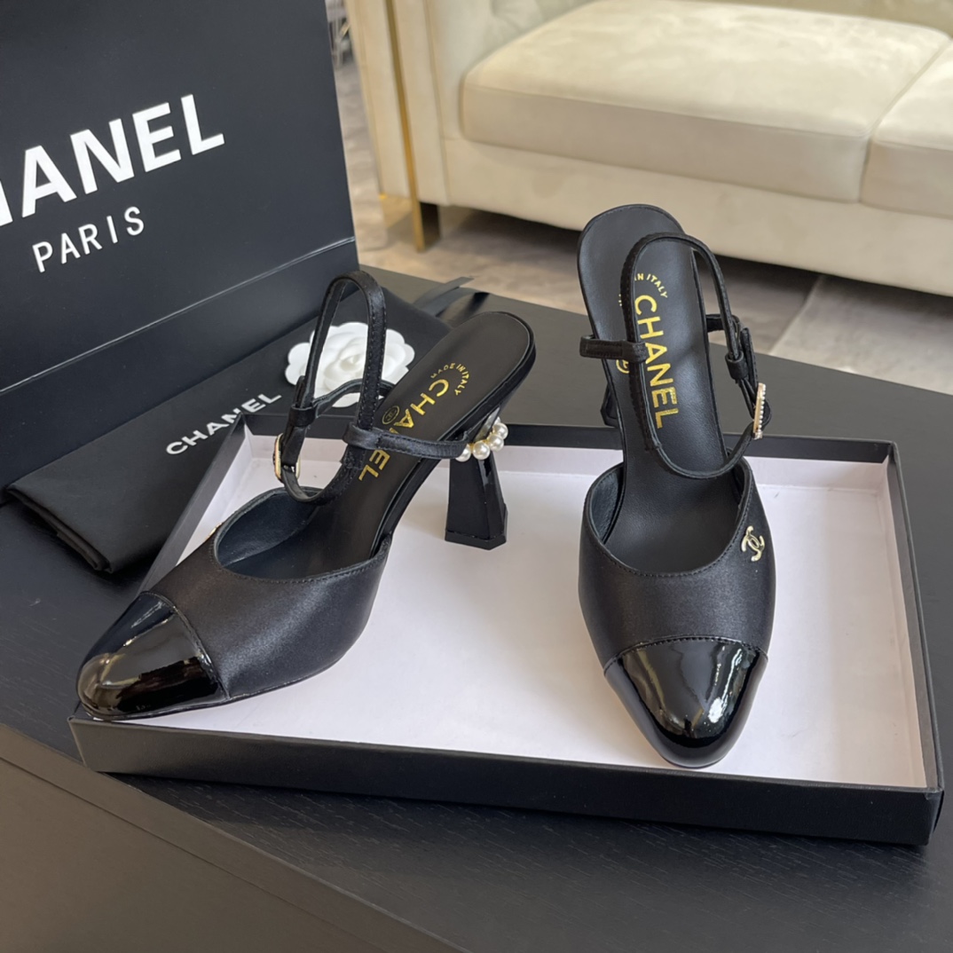 [TOP] CHANEL Pearl Heel 8.5cm High Heel Pumps - Black