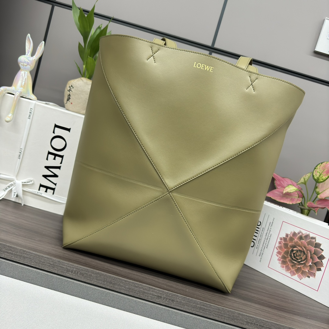[TOP] LOEWE Puzzle Fold Bag Glossy Cow Leather Bag 42*18*41CＭ - Green