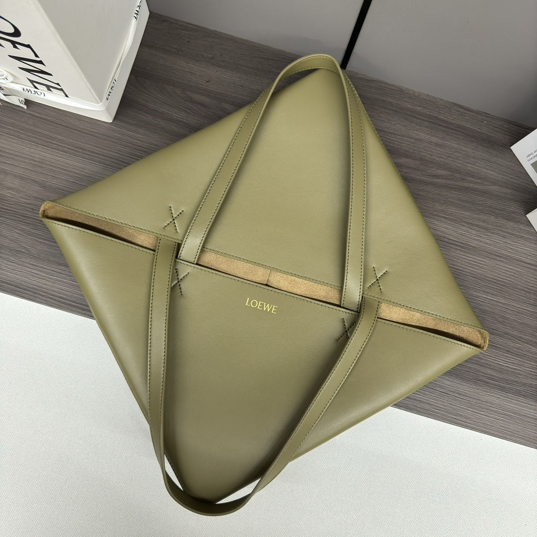 [TOP] LOEWE Puzzle Fold Bag Glossy Cow Leather Bag 42*18*41CＭ - Green