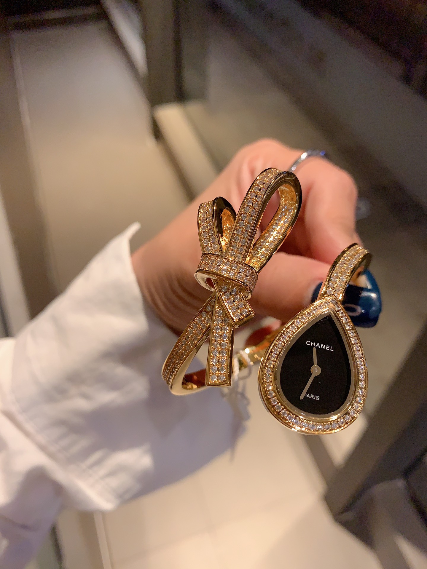 [TOP] CHANEL Bow Watch - 2 Colors