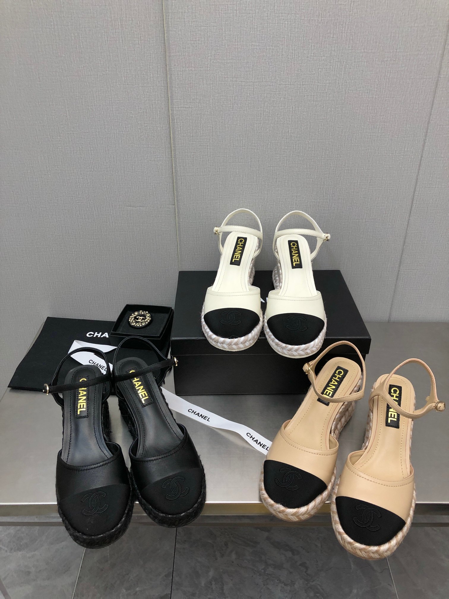 [TOP] CHANEL Hollow Wedge Sandals 7.5cm High Heel Sandals - 3 Color