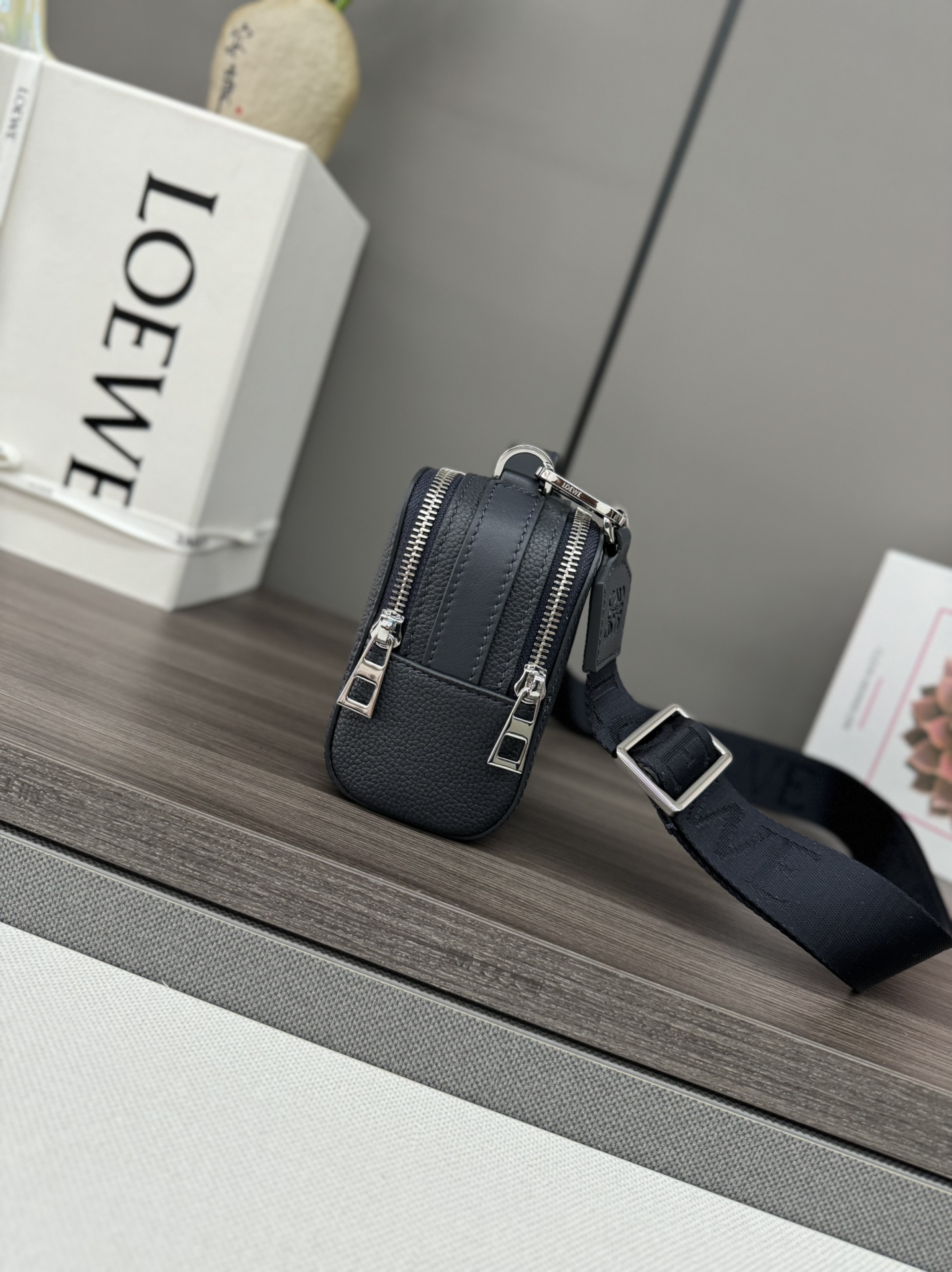 [TOP] LOEWE Small Box Camera Bag 18*7*13cm - 2 Colour