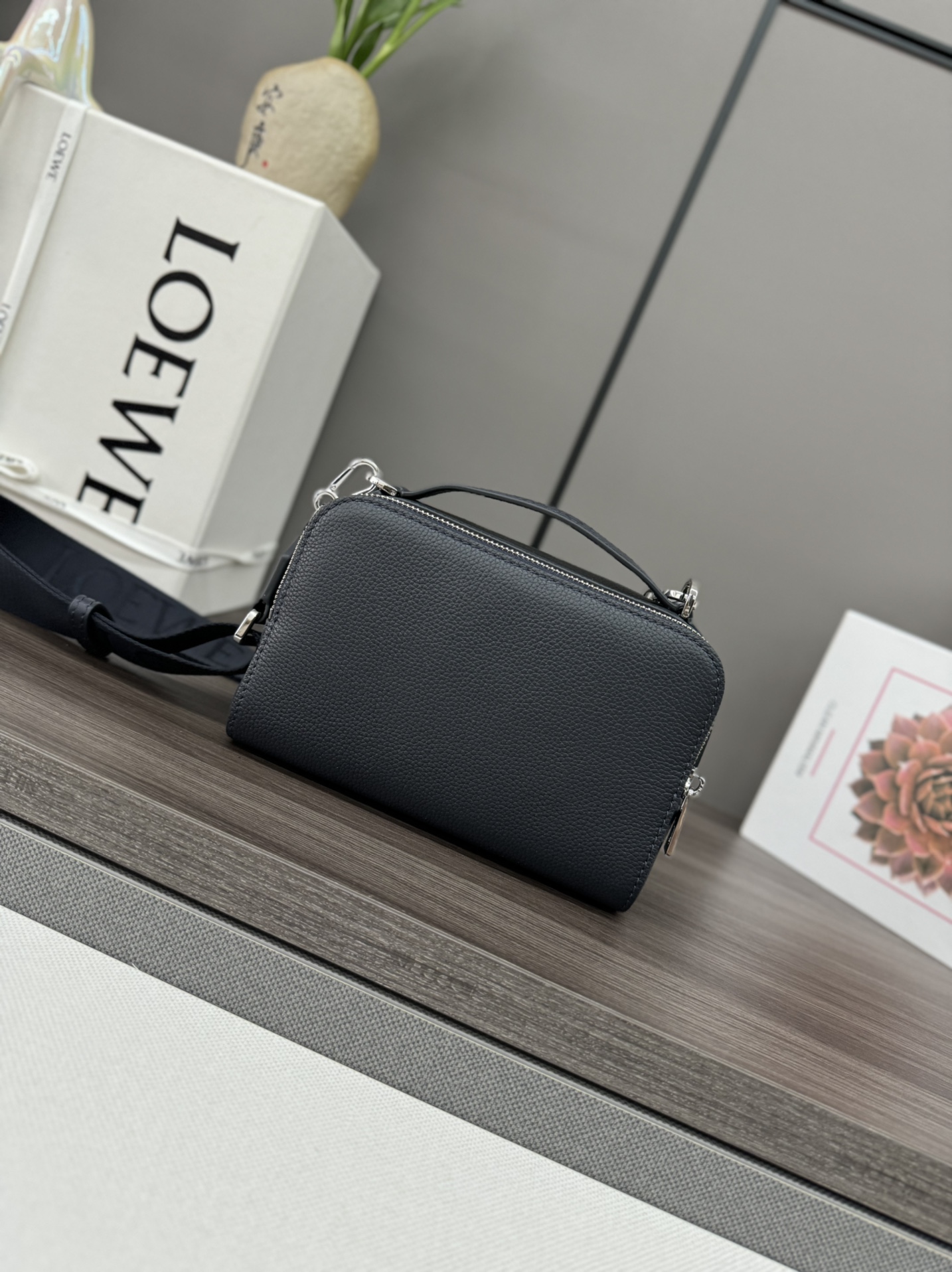 [TOP] LOEWE Small Box Camera Bag 18*7*13cm - 2 Colour