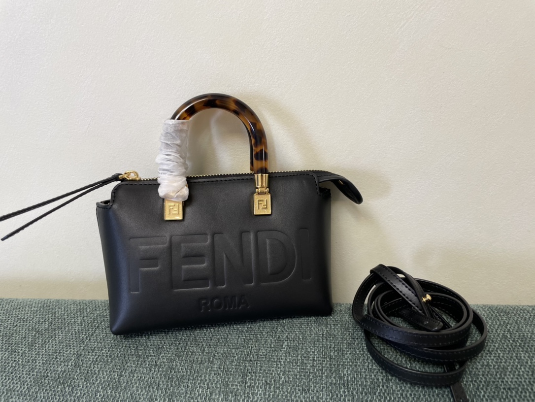 [TOP] FENDI Mini ByThe Way Boston Bags 17x18x8cm
