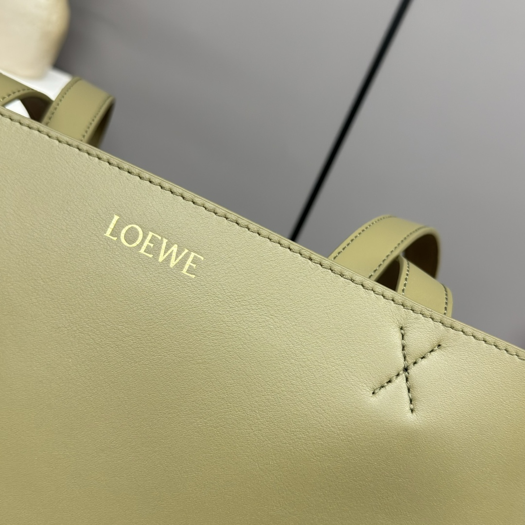 [TOP] LOEWE Puzzle Fold Bag Glossy Cow Leather Bag 42*18*41CＭ - Green