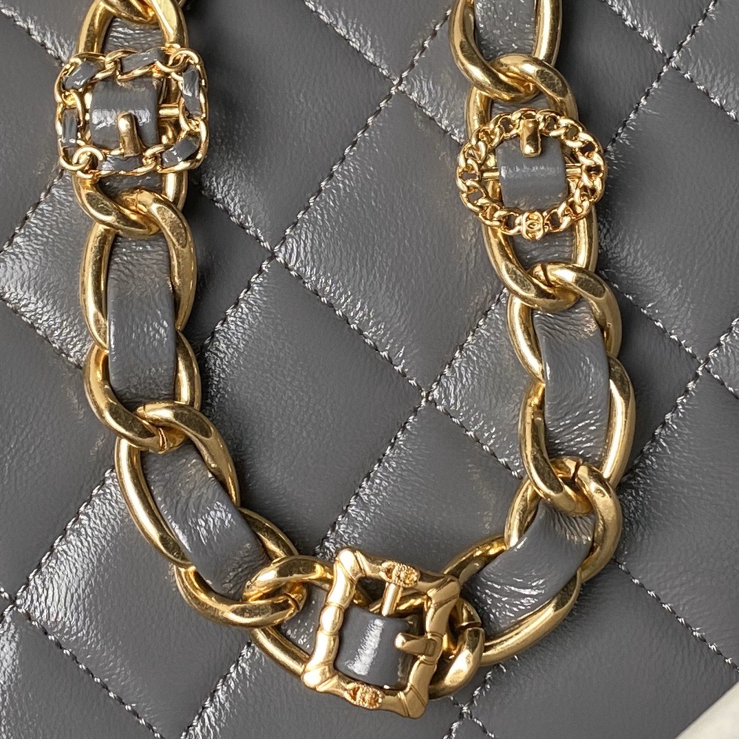 [TOP] CHANEL 24A Messenger Bag 20×20×7cm - 3 Colos