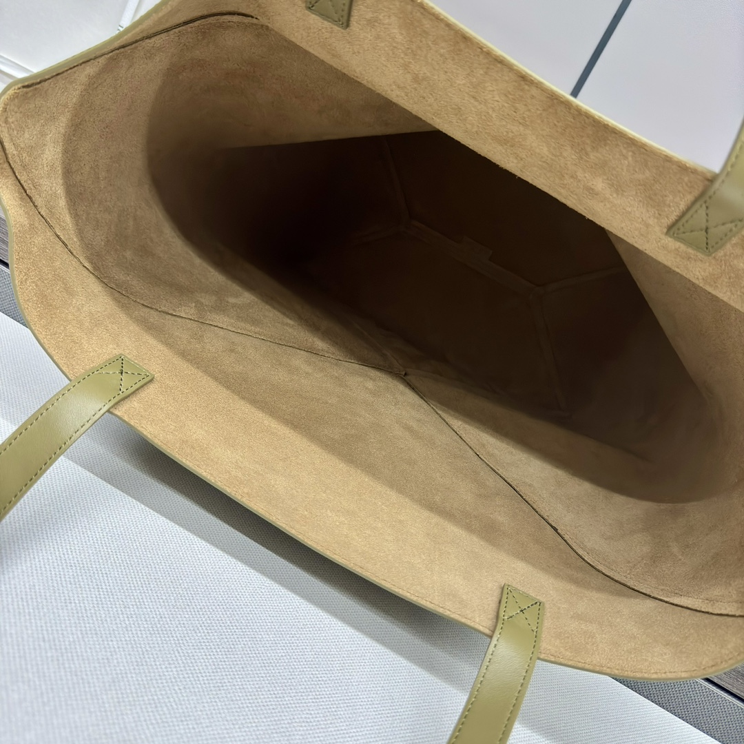 [TOP] LOEWE Puzzle Fold Bag Glossy Cow Leather Bag 42*18*41CＭ - Green