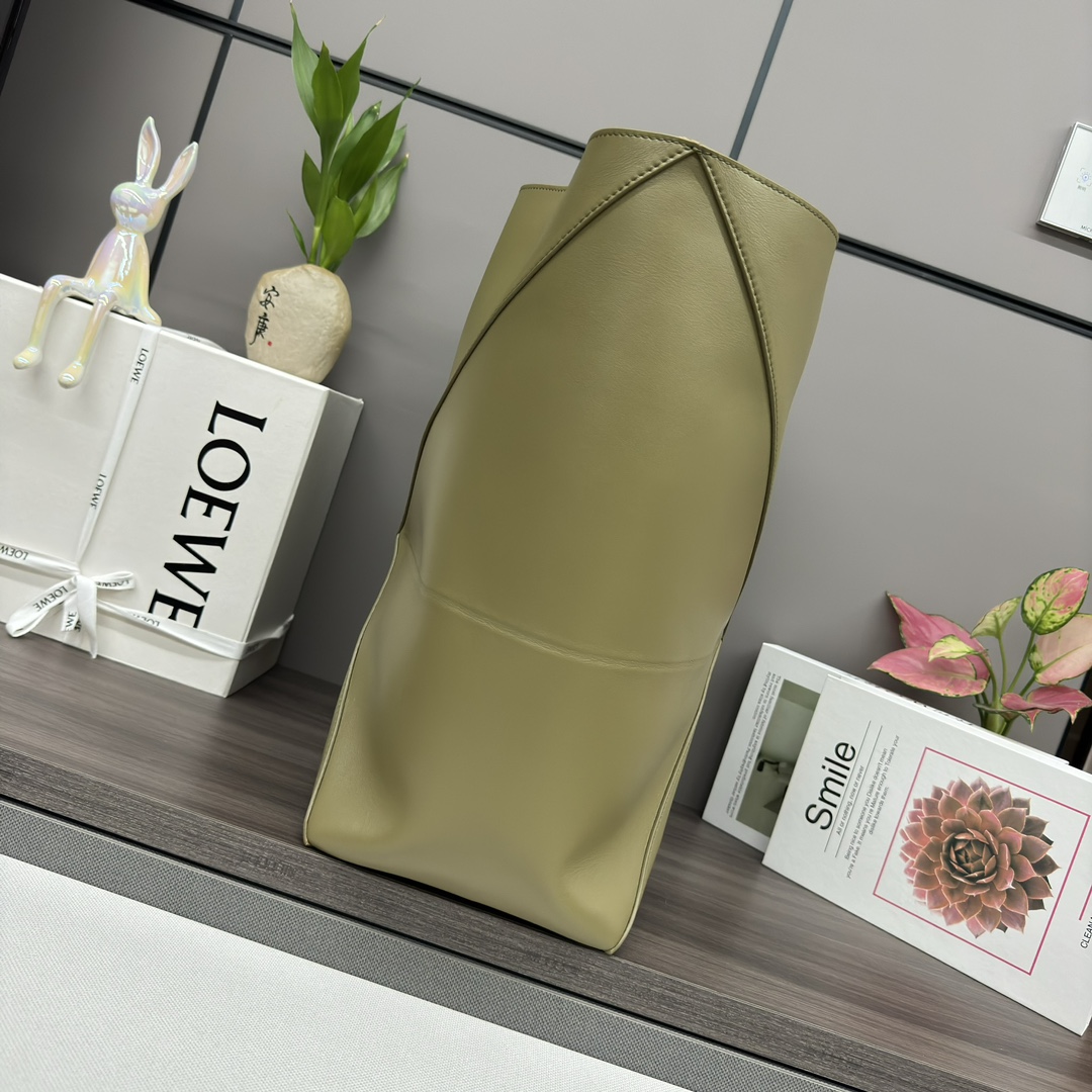 [TOP] LOEWE Puzzle Fold Bag Glossy Cow Leather Bag 42*18*41CＭ - Green