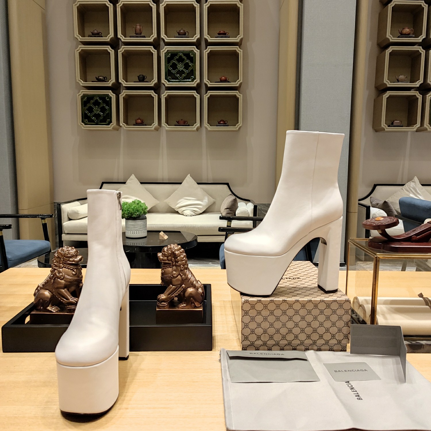 [TOP] BALENCIAGA 13cm High Heel Bootie - Black & White