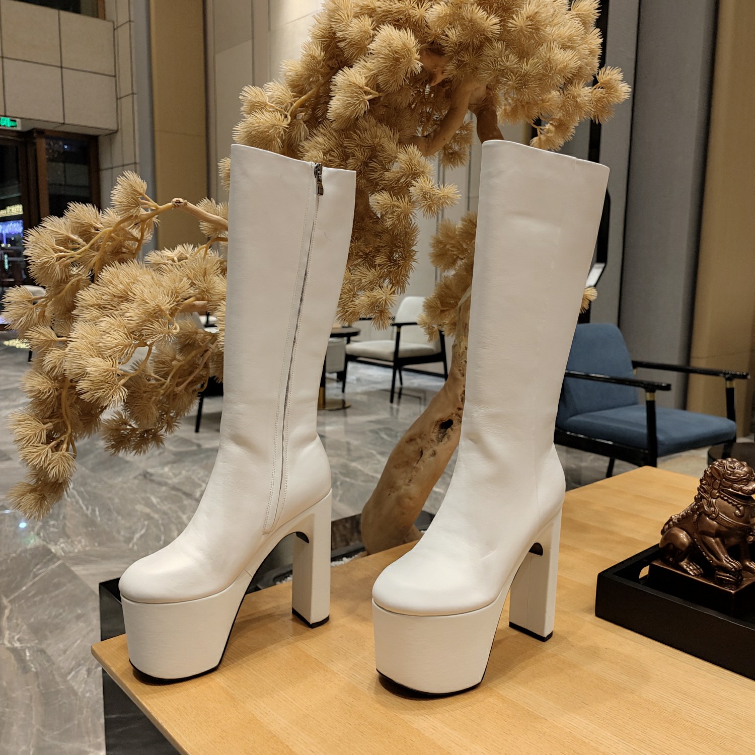 [TOP] BALENCIAGA 13cm High Heel High Boots -  Black & White