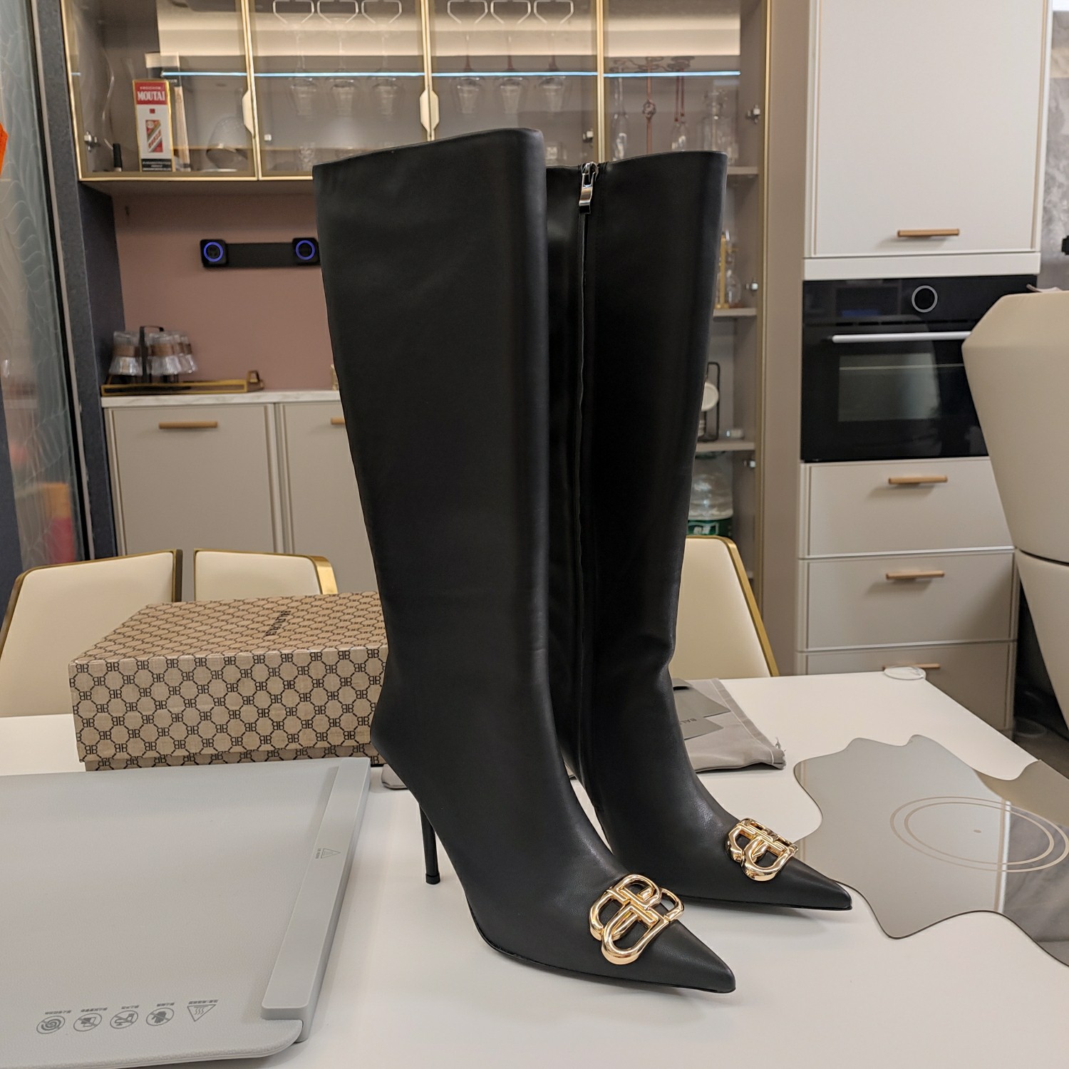 [TOP] BALENCIAGA 10cm High Heel Boots with BB Logo -  Black