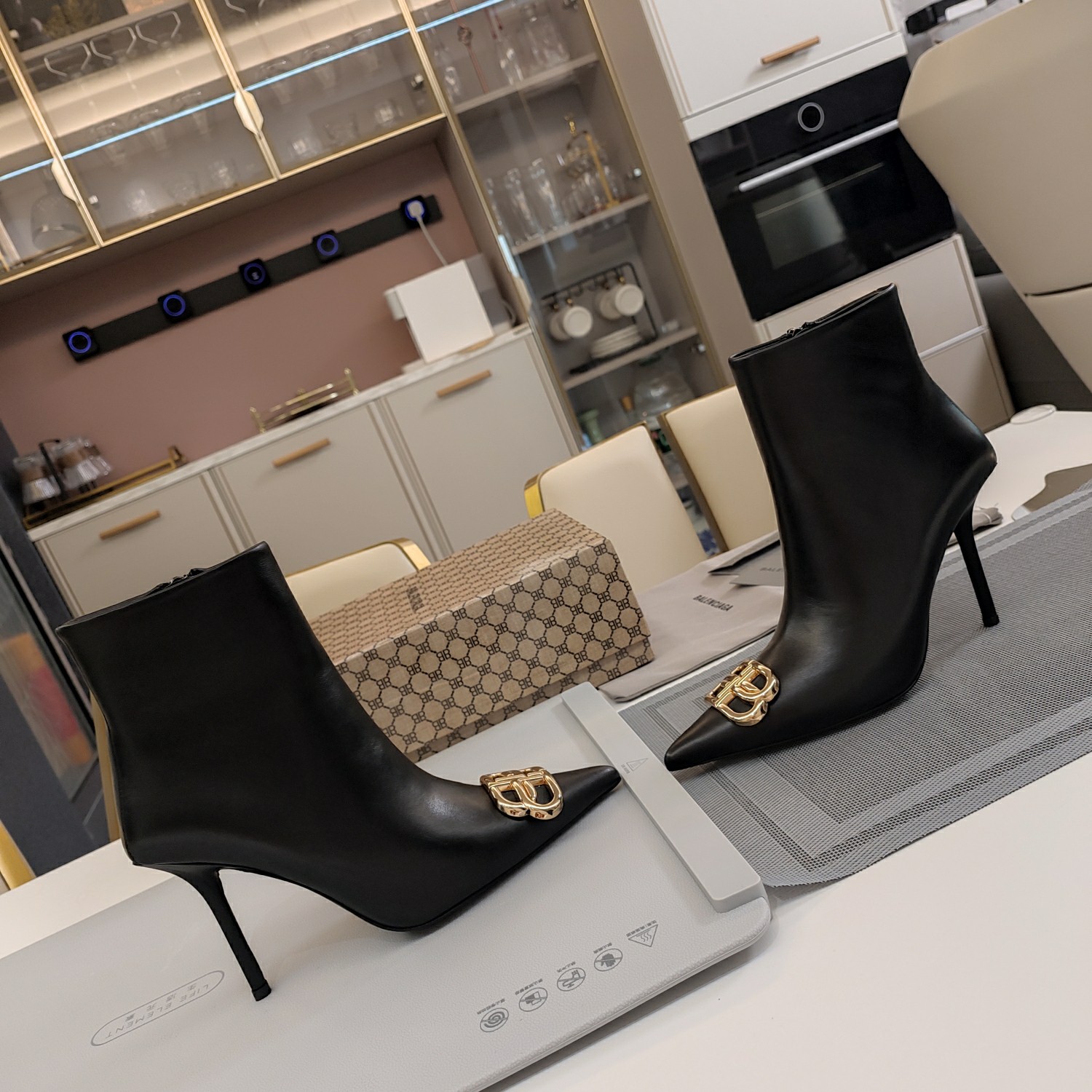 [TOP] BALENCIAGA 10cm High Heel Boots with BB Logo -  Black