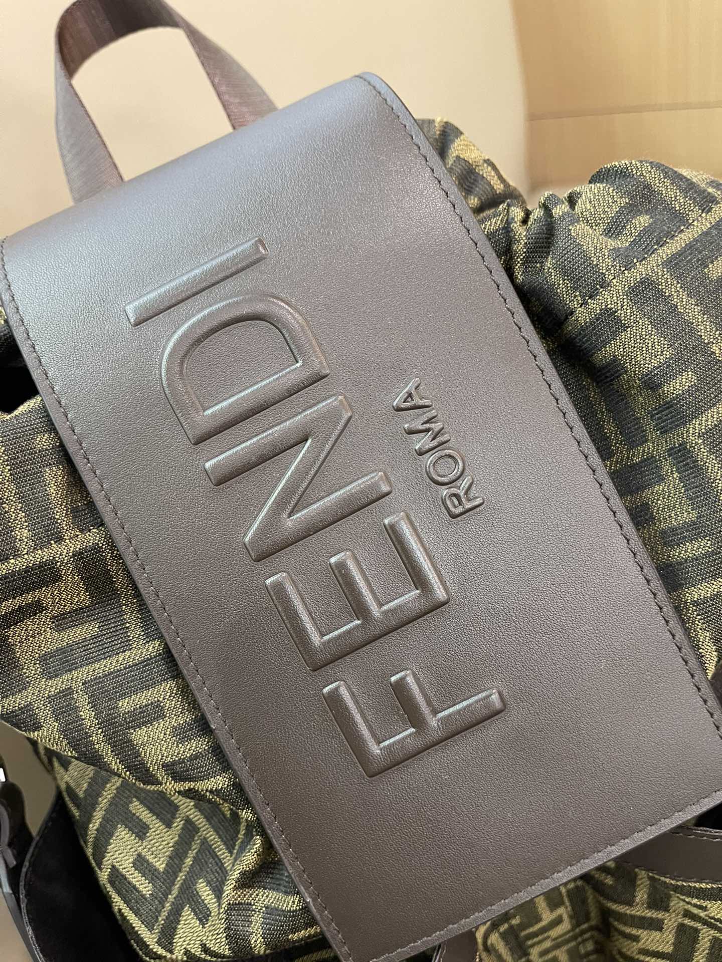 [TOP] FENDI FF Jacquard Fabric Backpack 31×16×36cm -Brown