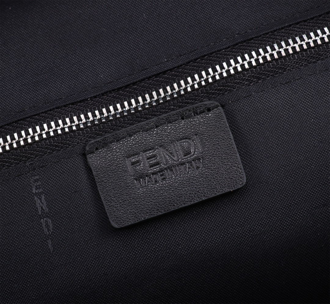 [TOP] FENDI Nylon Backpack 35✘40✘15cm - Black