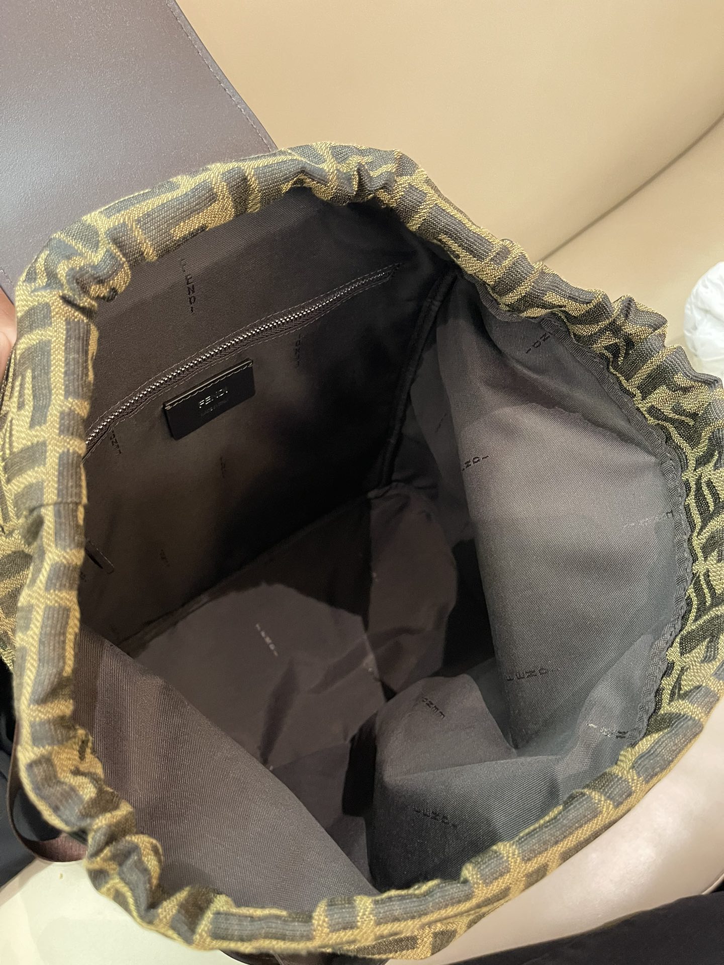 [TOP] FENDI FF Jacquard Fabric Backpack 31×16×36cm -Brown