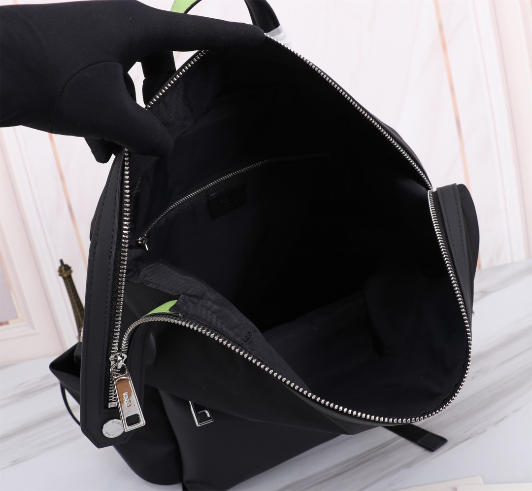 [TOP] FENDI Nylon Backpack 35✘40✘15cm - Black
