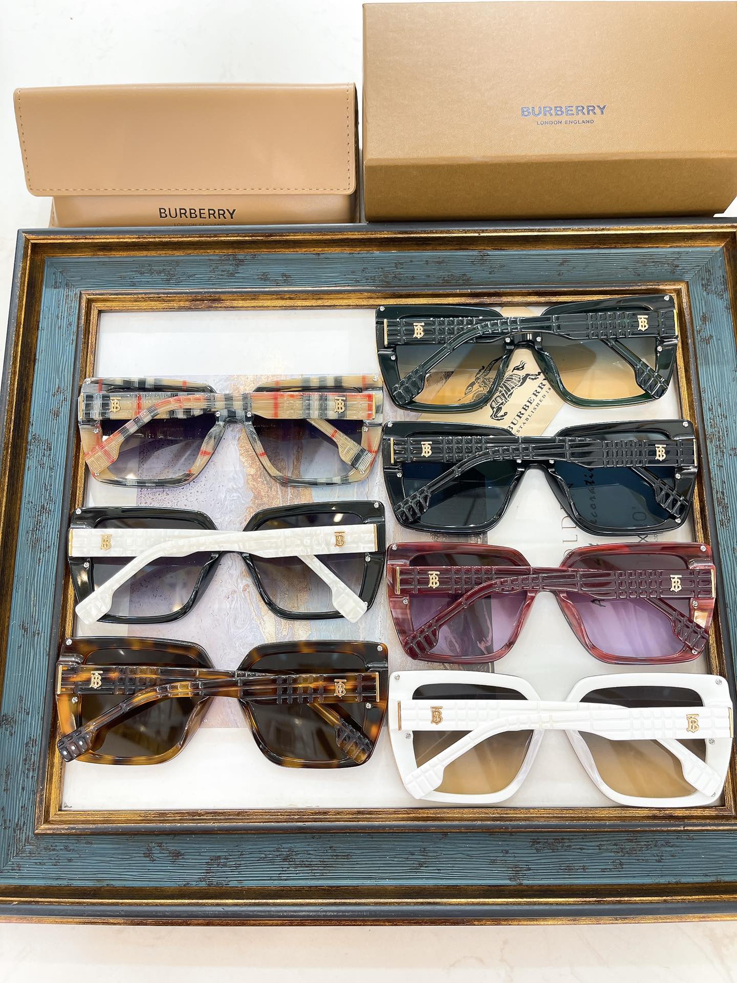 [TOP] PRADA Sunglasses - 7 Colors