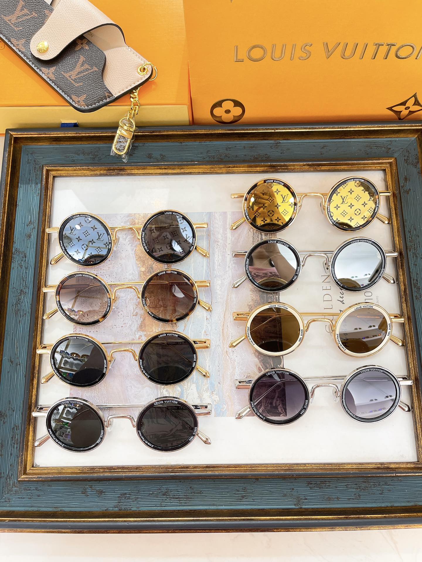 [TOP] Louis Vuitton LV Sunglasses  - 8 Color