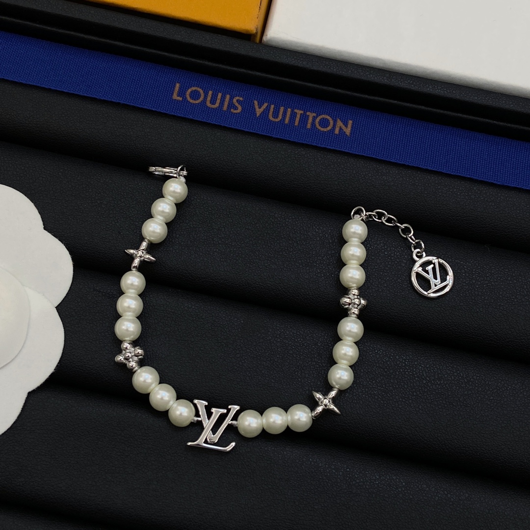 [TOP] Louis Vuitton LV Necklaces + Bracelets - 3 Colour