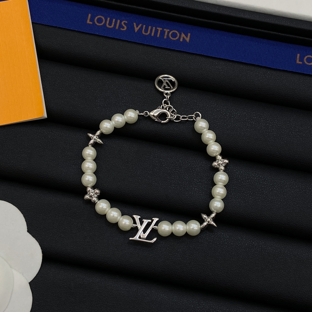 [TOP] Louis Vuitton LV Necklaces + Bracelets - 3 Colour