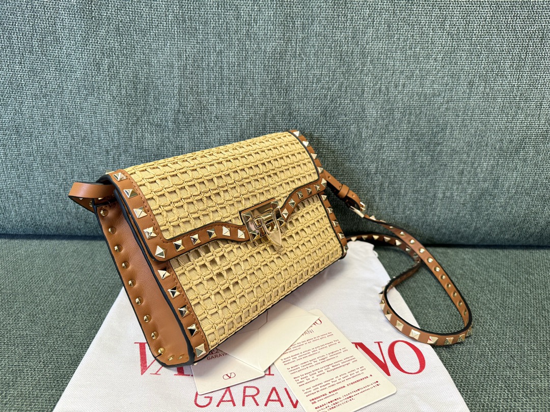 [TOP] VALENTINO Rockstud Bags Raffia Messenger bag 22.5*5*16cm - Brown