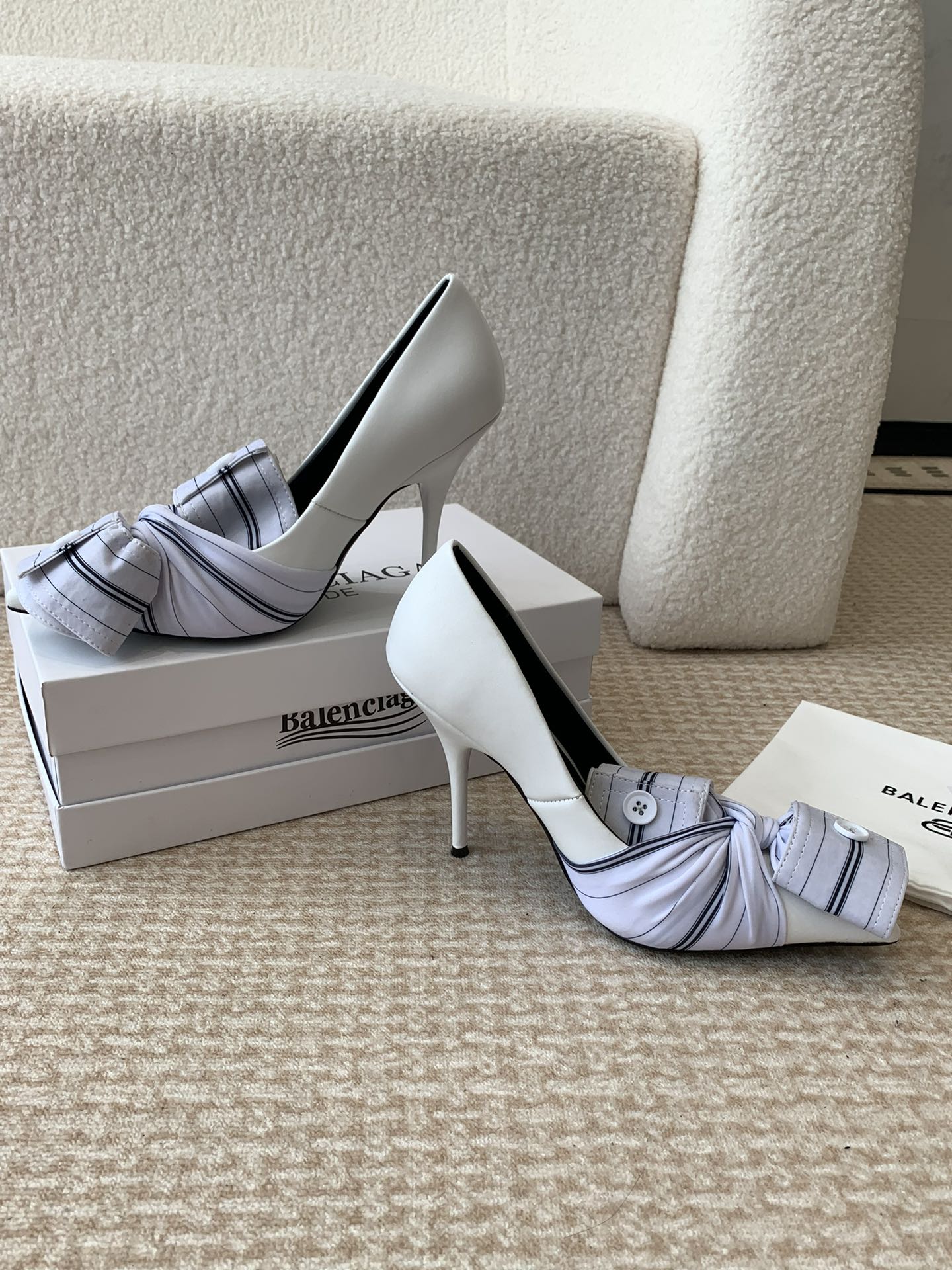 [TOP] BALENCIAGA Sleeve Design Pumps -  3 Color