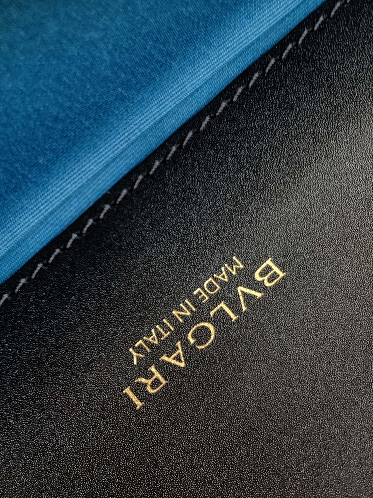 [TOP] BVLGARI Serpenti Forever Crossbody Bag 27.5x18x7cm - Black